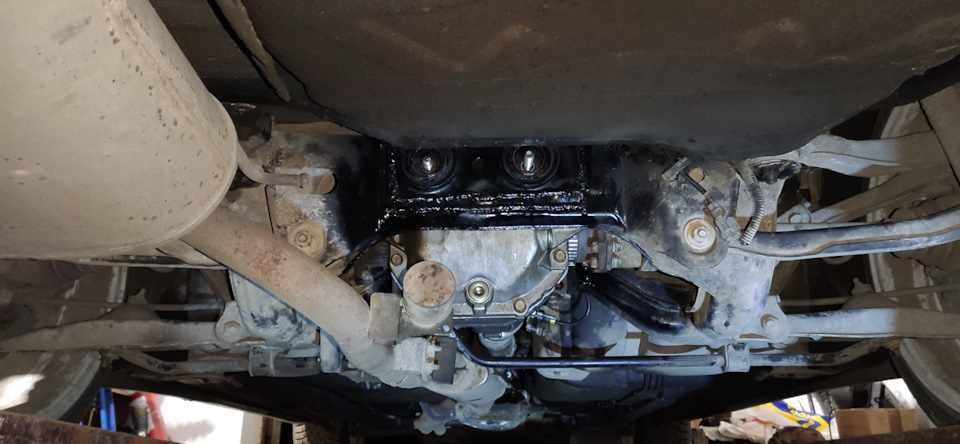 Фото установленного редуктора как обещал. — Nissan Skyline (R34), 2,5 л ...