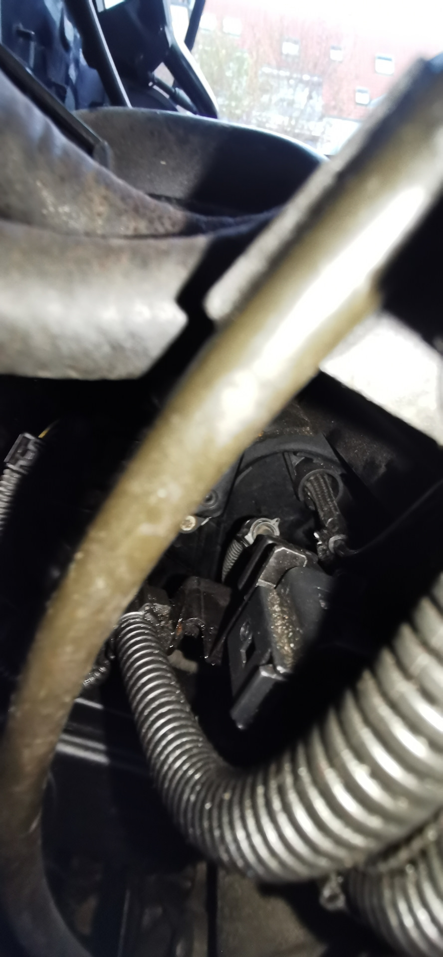 Снятие топливной рампы и выпуска golf 4 1.4 AKQ — Volkswagen Golf Mk4 ...