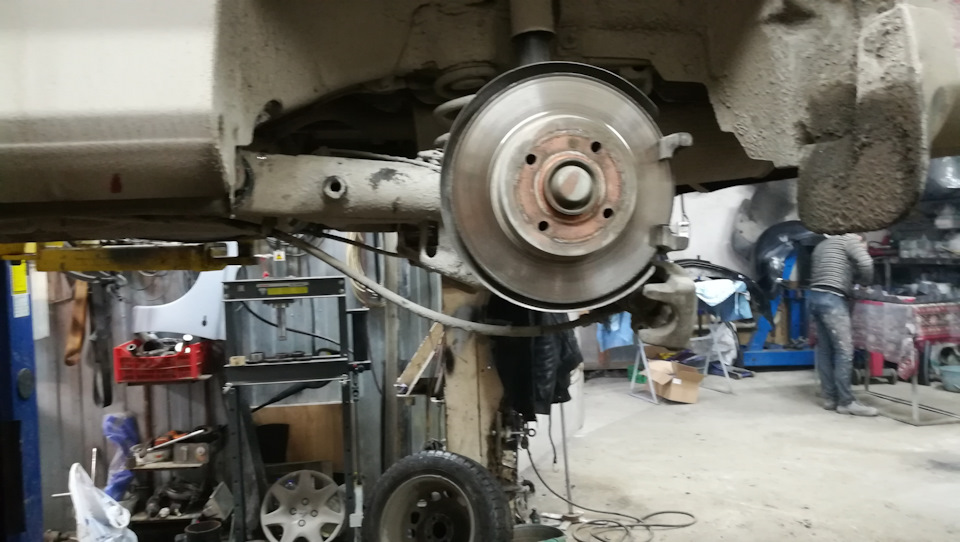 Замена задних сайлентблоков + много другое. Часть 2 — Peugeot 308 SW ...