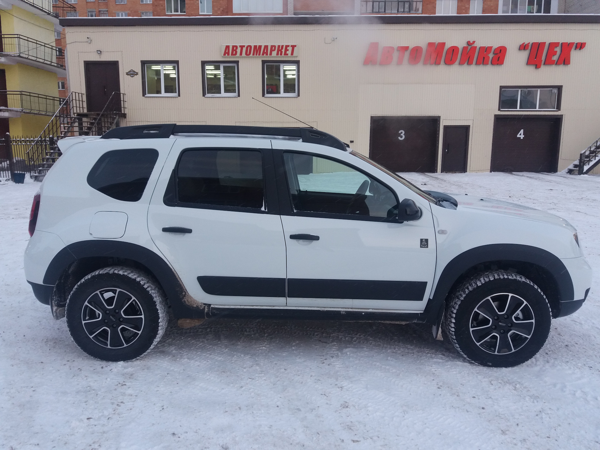 №10 Бронирование (оклейка антигравийной пленкой) авто — Renault Duster  (1G), 1,5 л, 2018 года | стайлинг | DRIVE2