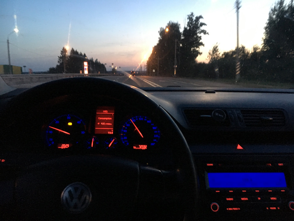 Продолжение панель MFD — Volkswagen Passat B6, 2 л, 2006 года | своими ...