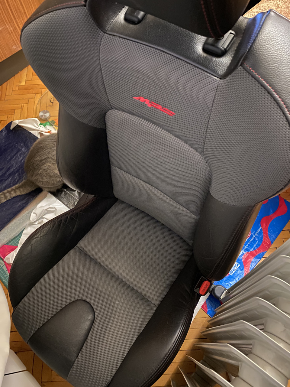 Химчистка дома)))) — Mazda 3 MPS (2G), 2,3 л, 2008 года | своими руками ...