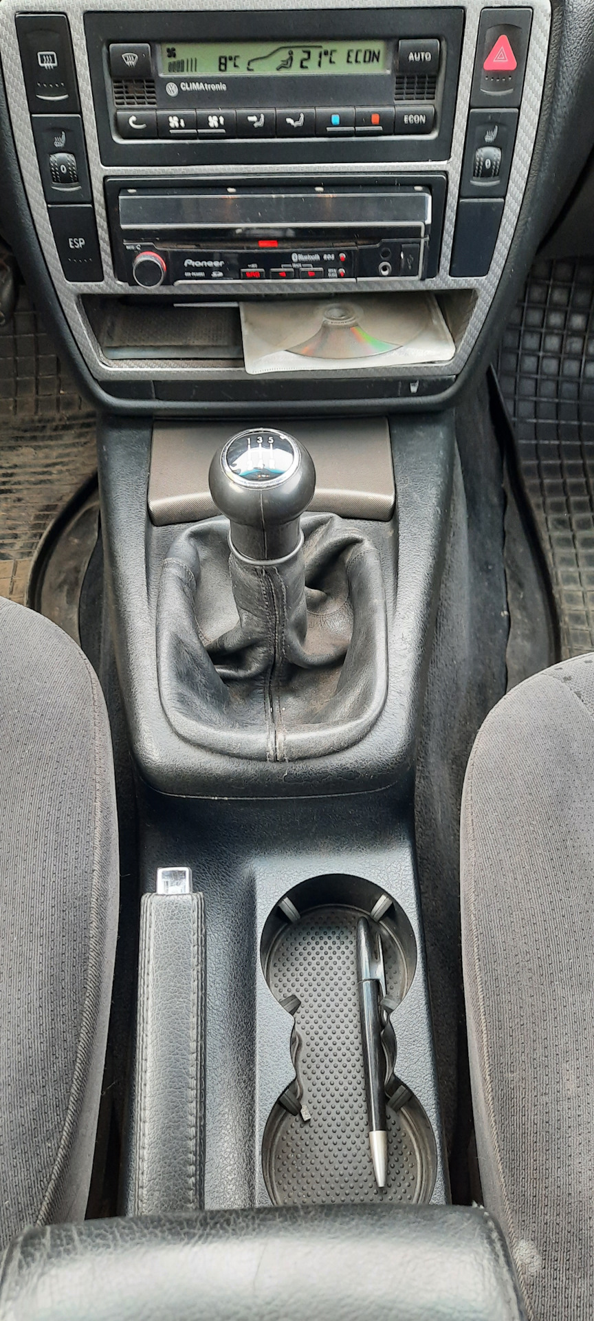 Замена подлокотника. — Volkswagen Passat B5, 1,6 л, 2000 года | тюнинг ...