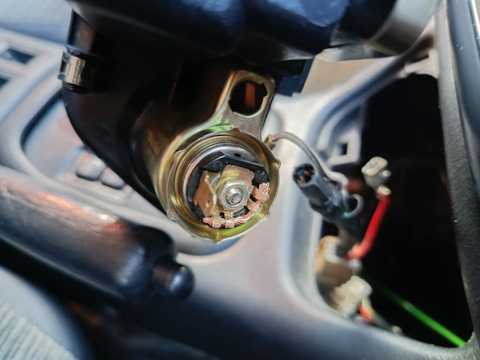 1)(0)(6)Если перестал работать прикуриватель - Toyota Mark II (90), 2 л, 1995 го