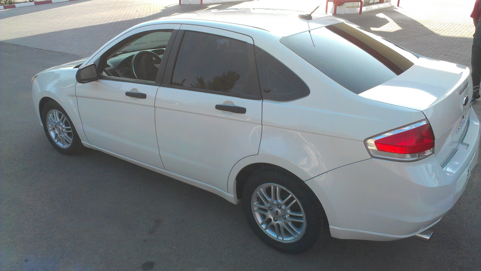 Ford Focus II Sedan 2.0 бензиновый 2009 | USA (North America) на DRIVE2