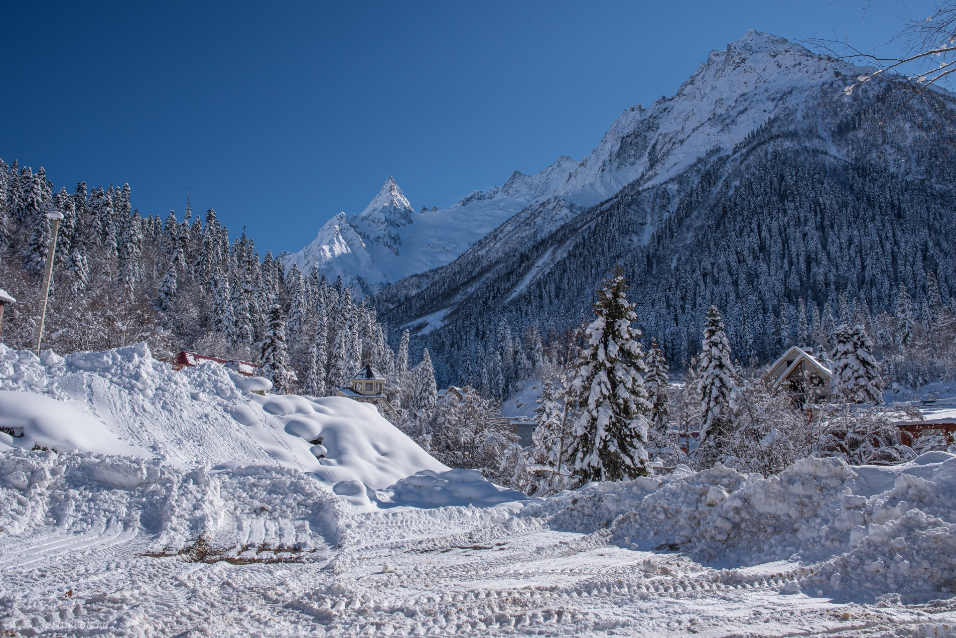КЧР горы снежные панорама фото