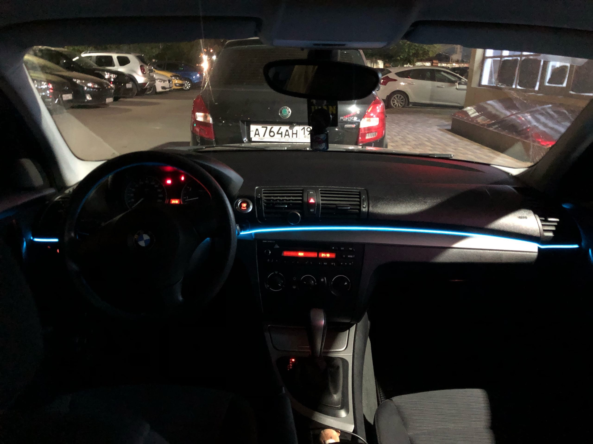 Подсветка бмв е90. Неоновая нить BMW e60. BMW e46 подсветка салона. Подсветка салона БМВ е46. BMW e39 неоновая нить.