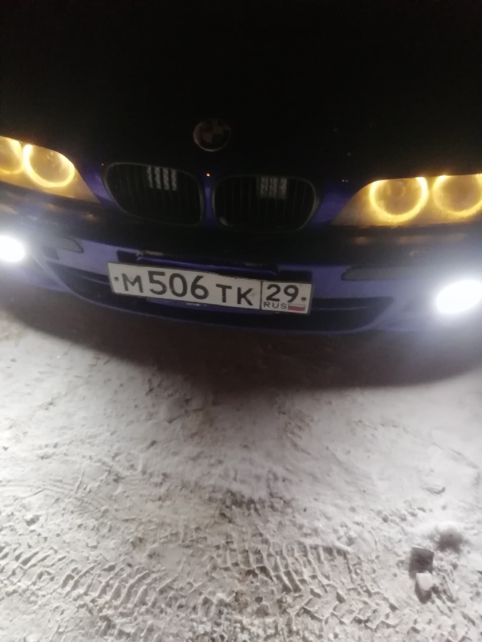 Пид…рас одним словом, сломал рамку номера и уехал — BMW 5 series (E39), 2,5  л, 2000 года | ДТП | DRIVE2