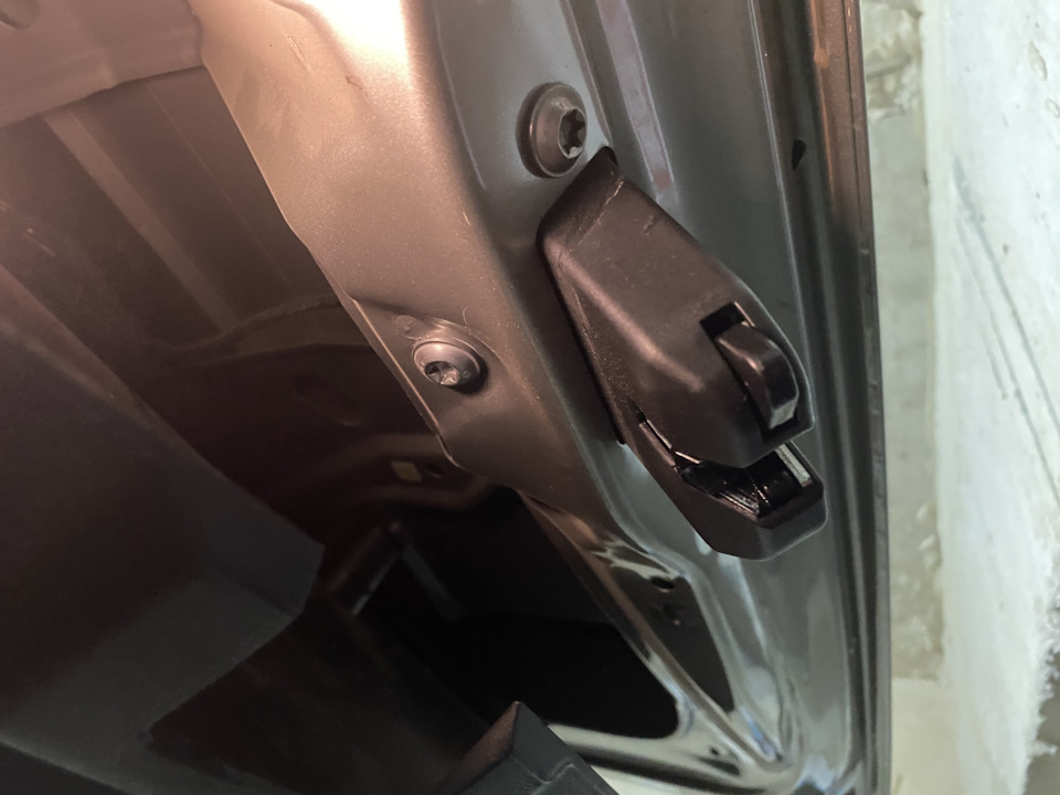 Замок багажника, краилово и поподалово (06.04.24 починил) — Skoda ...
