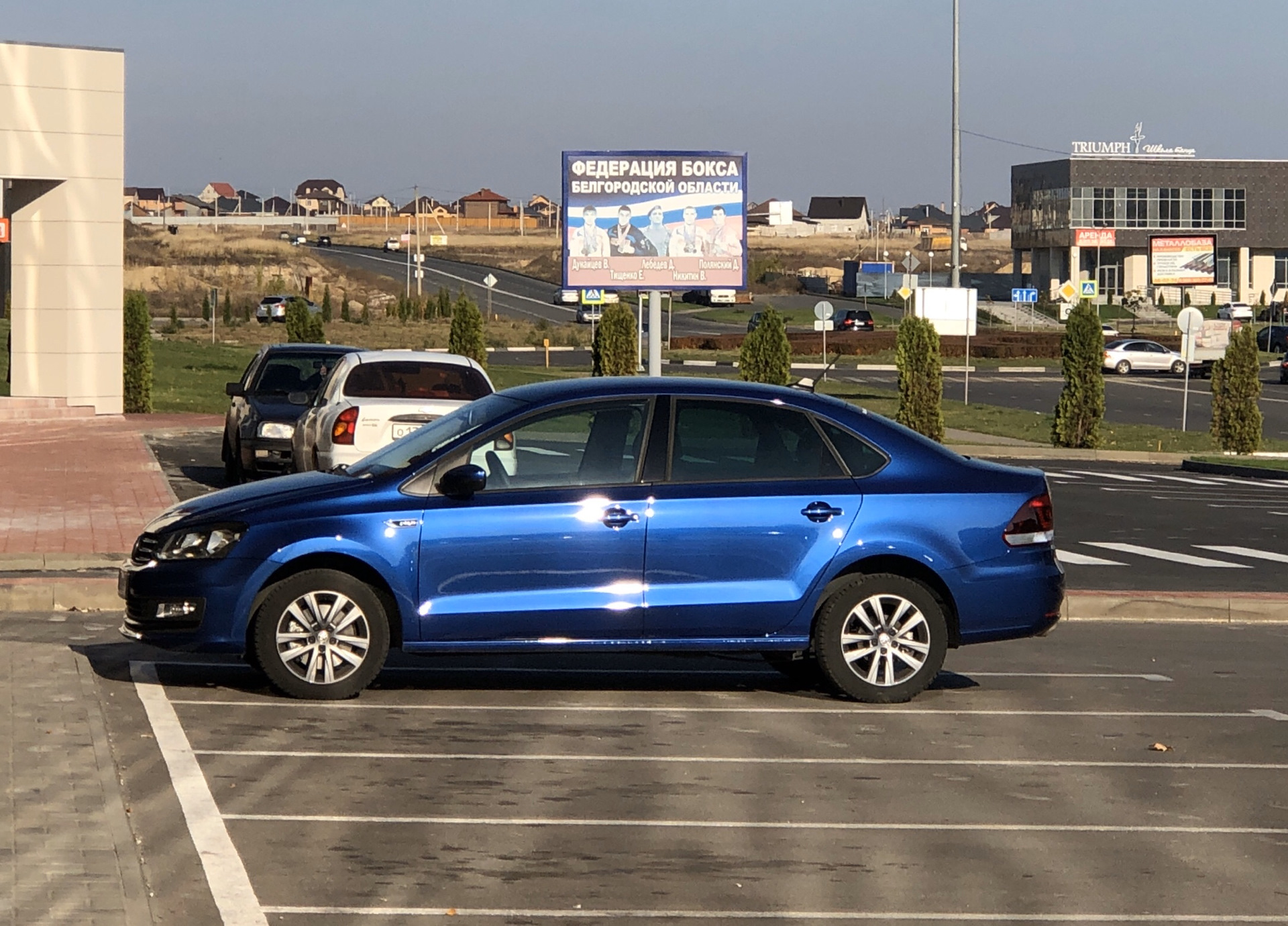 Поло 1.4 турбо. Фольксваген поло 2019 седан синий. Volkswagen Polo 1.4 Turbo. Фольксваген поло 2020 1.4 турбо.