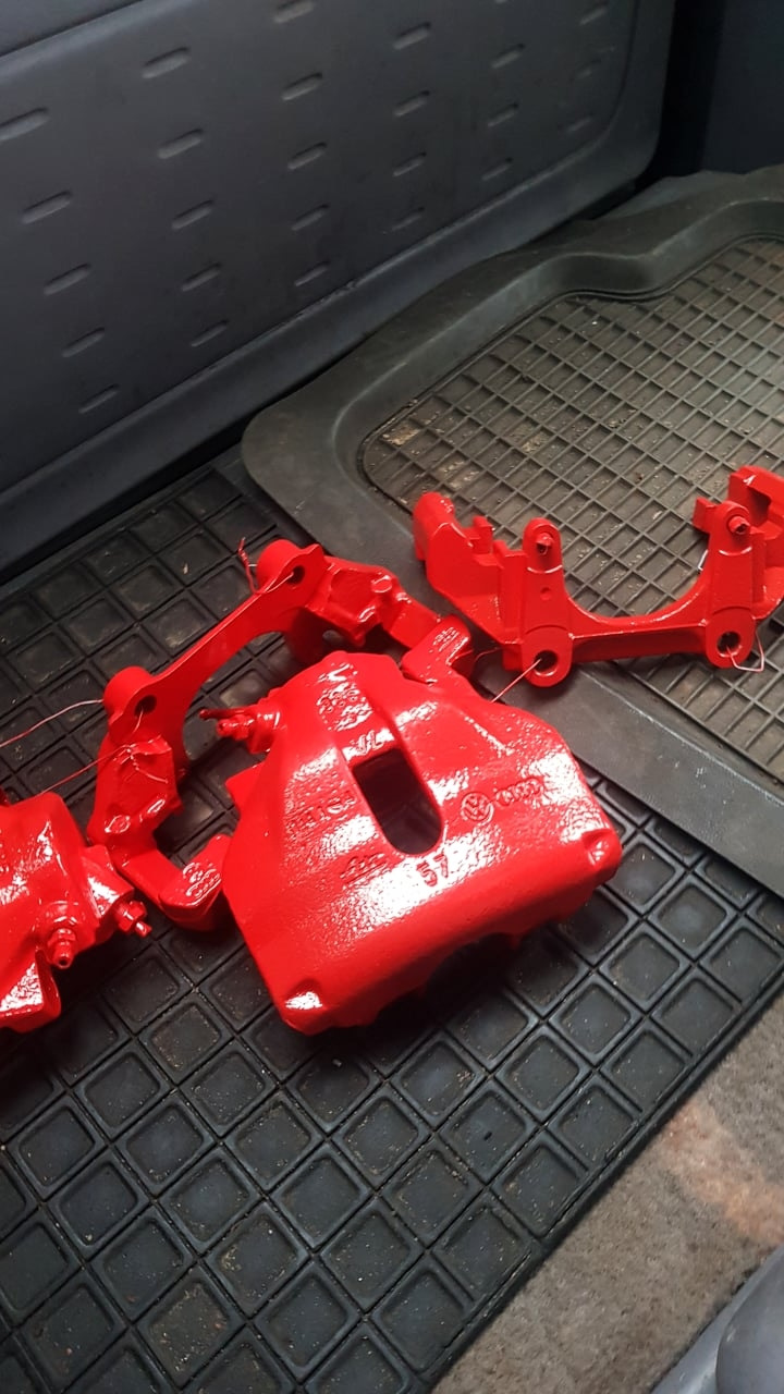 Забрал гоночные тормоза — Volkswagen Passat Variant (B3)