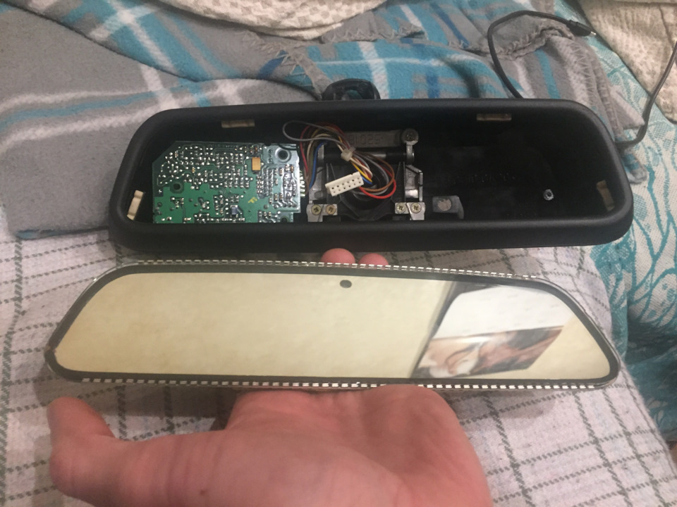 Подключение салонного зеркала BMW E36 с фотохромом ( автозатемнением ...