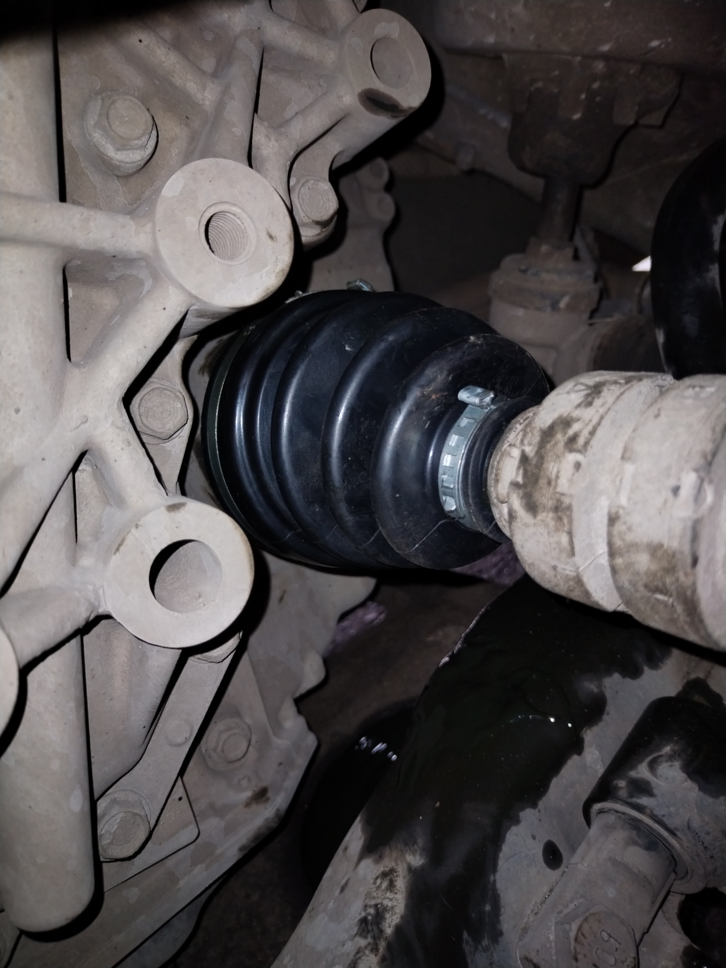 Замена пыльников внутринних Шрусов — Nissan Qashqai (1G), 2 л, 2011 ...