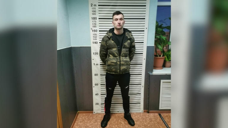 Вот это чучело неугомонное… Ещё и бывшую свою рабочую машину додумался угнать… — Ford Explorer (1G)