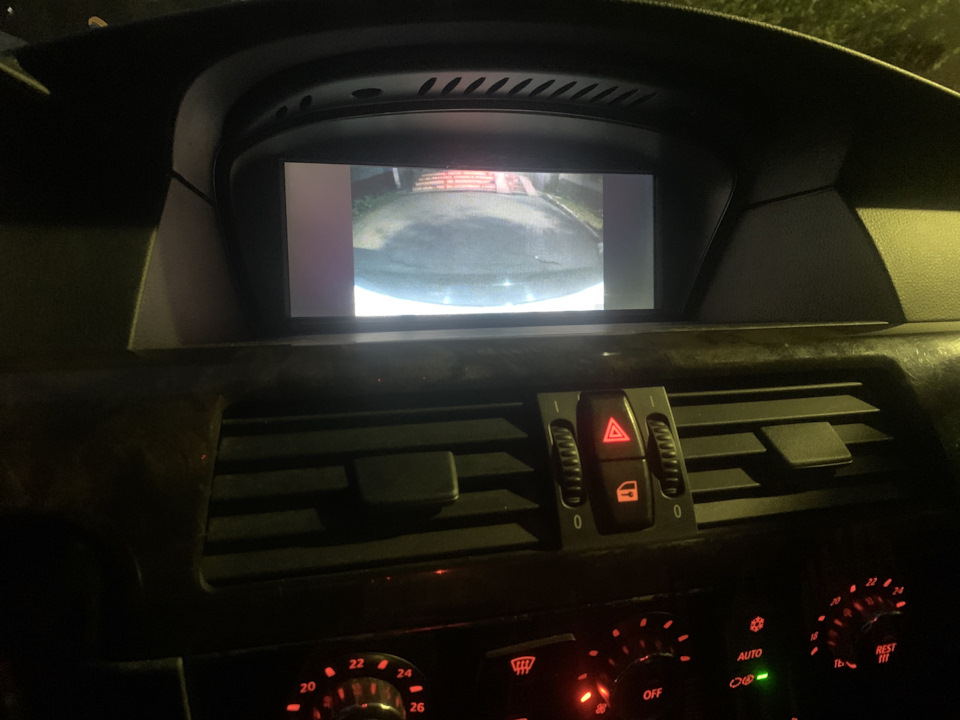 Камера ей в зад🎥 — BMW 5 series (E60), 3 л, 2006 года | тюнинг | DRIVE2