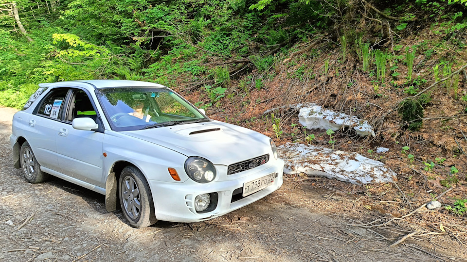 Нашли снег по дороге — Subaru Impreza (GD/GG)