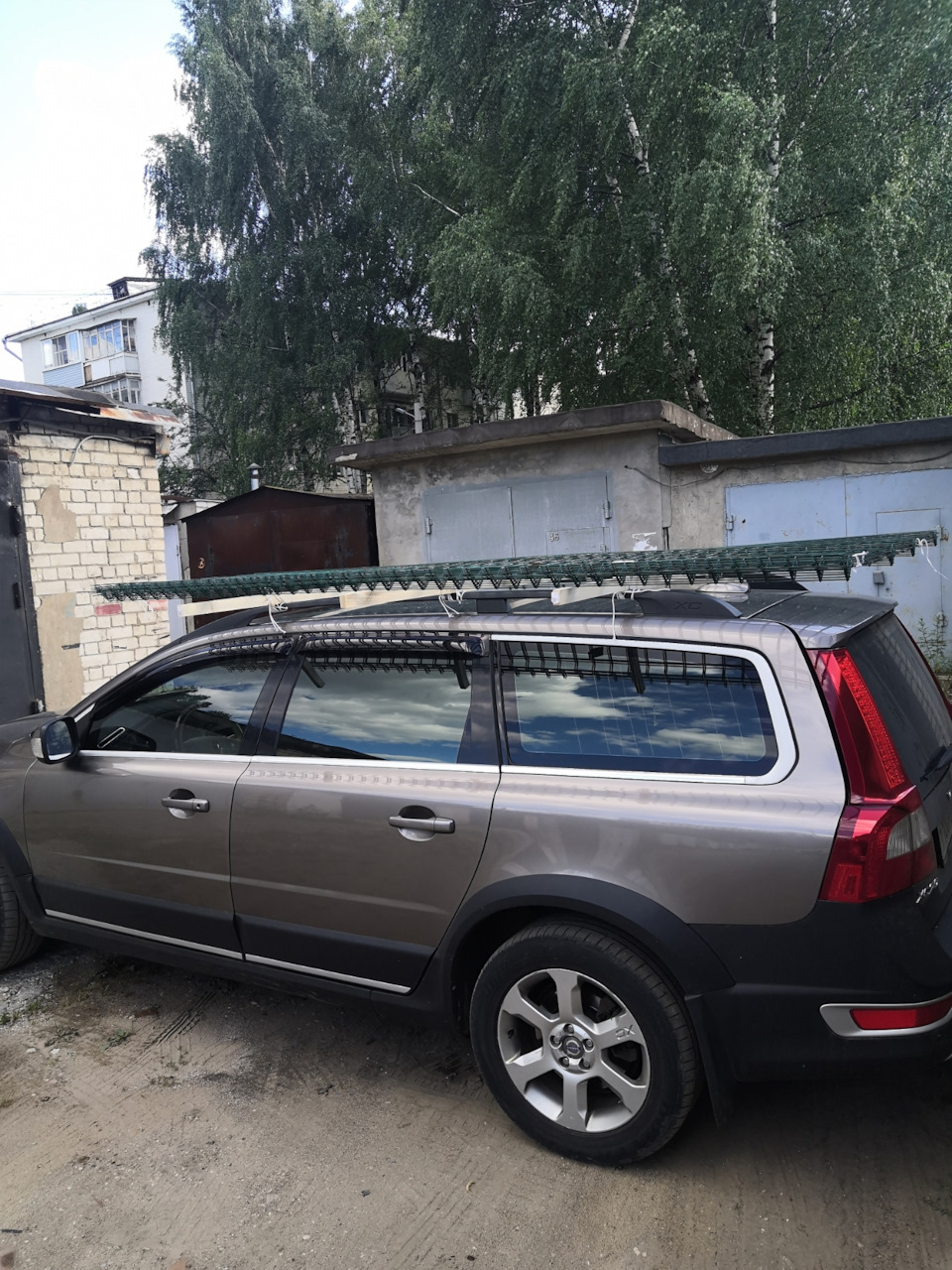 Поперечины Не, . не слышал 😁 — Volvo XC70 III, 2,4 л, 2009 года ...