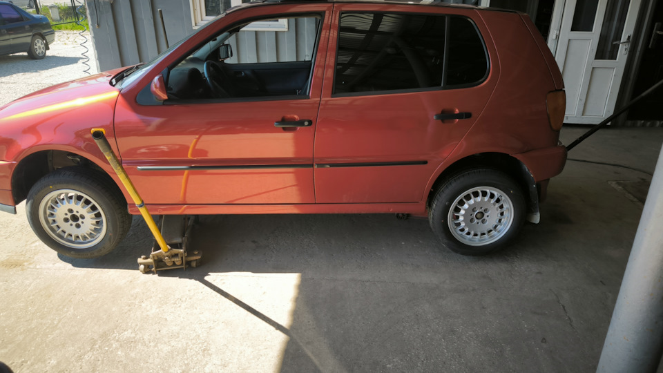 Диски, скаты . — Volkswagen Polo Mk3, 1,4 л, 1999 года | колёсные диски ...