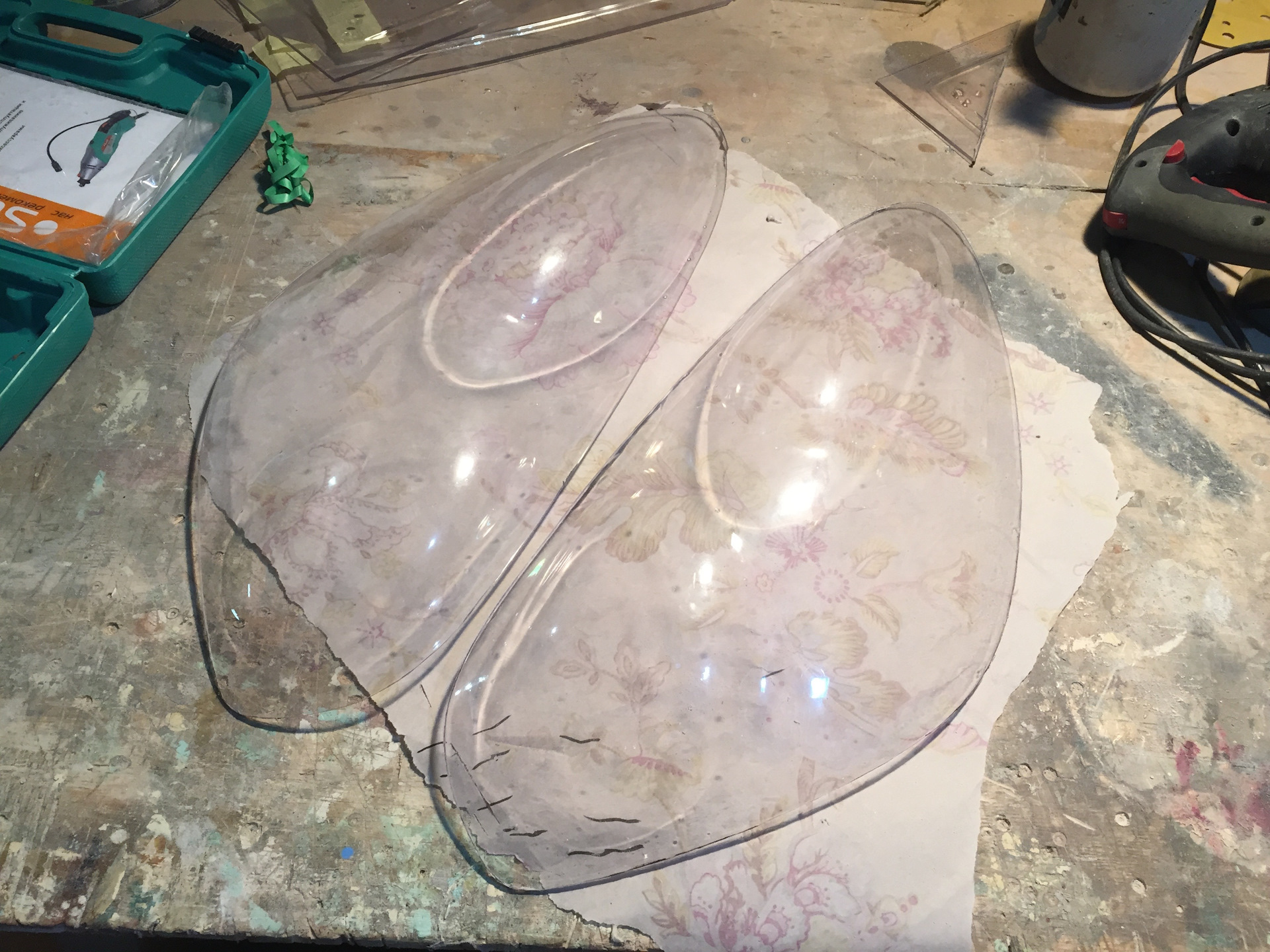 Комплект для снятия стекла фар. Изготовляем стекла для фар. Шлифовка стекла фары 2110. Полированные стёкла жигули фары. Стекло фары opel kadett.