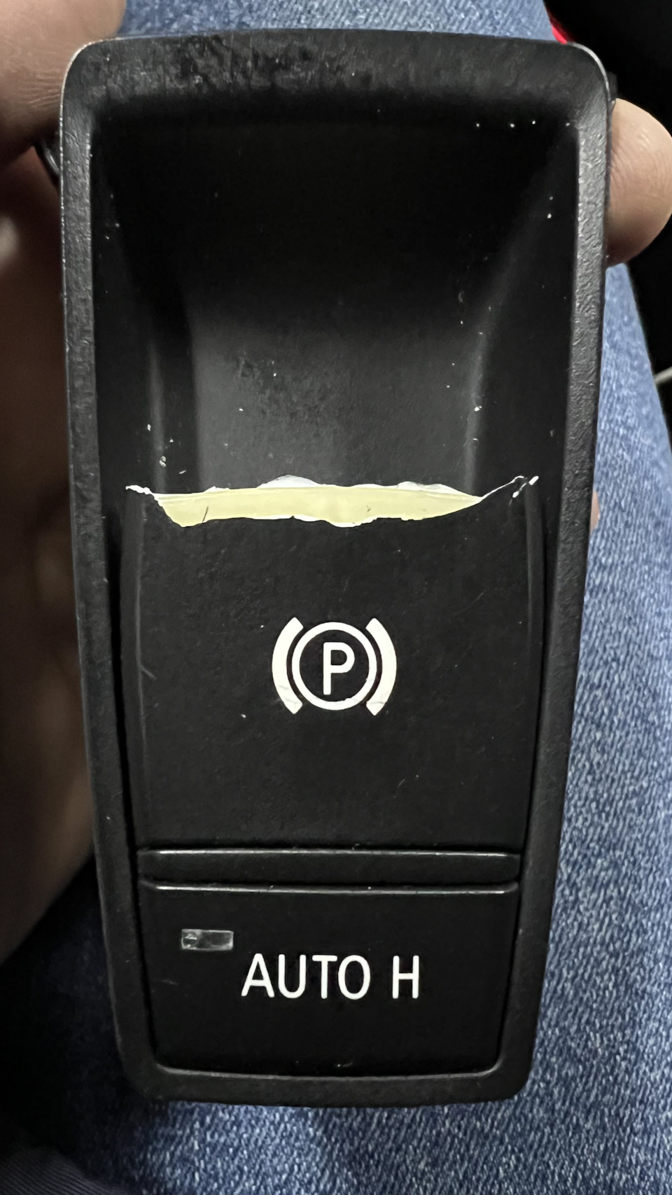 Замена кнопки ручного тормоза BMW X6 E71 — BMW X6 (E71/E72), 3 л, 2012 ...