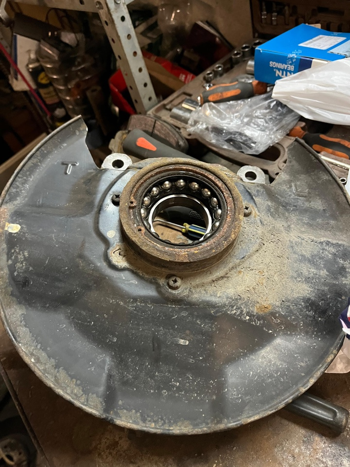 Шаг 34 . Замена ступичного, шаровой, прокладки VTC, обслуживание ...