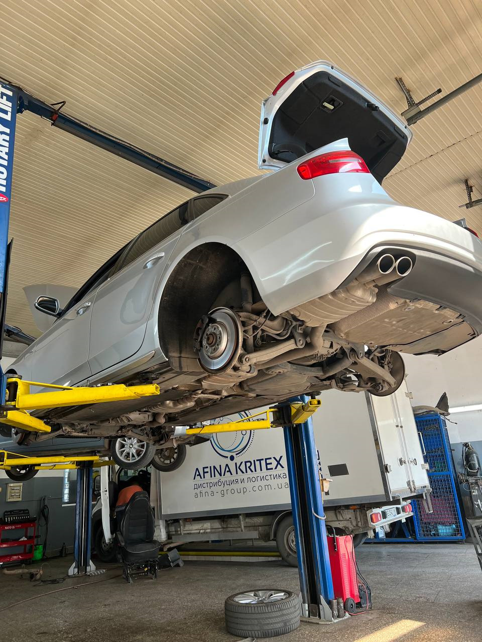 Страх поломки рулевой рейки + обслуживание ходовой — Audi A4 (B8), 2 л ...