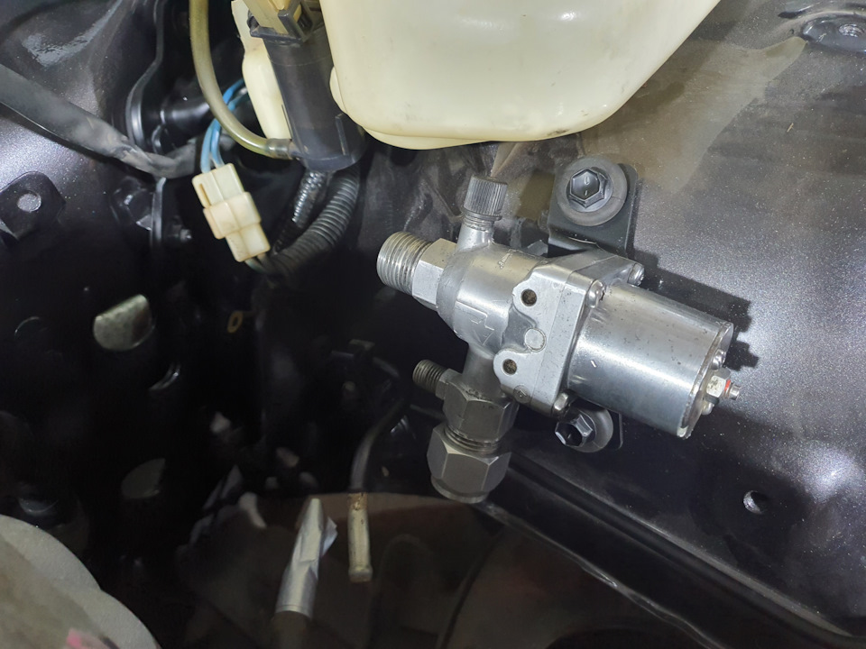 Фото в бортжурнале Toyota Crown Wagon (S120)