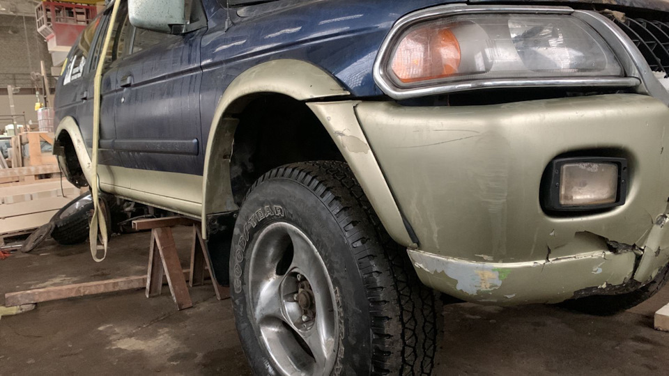 Моя красотуля — Mitsubishi Montero Sport (1G)