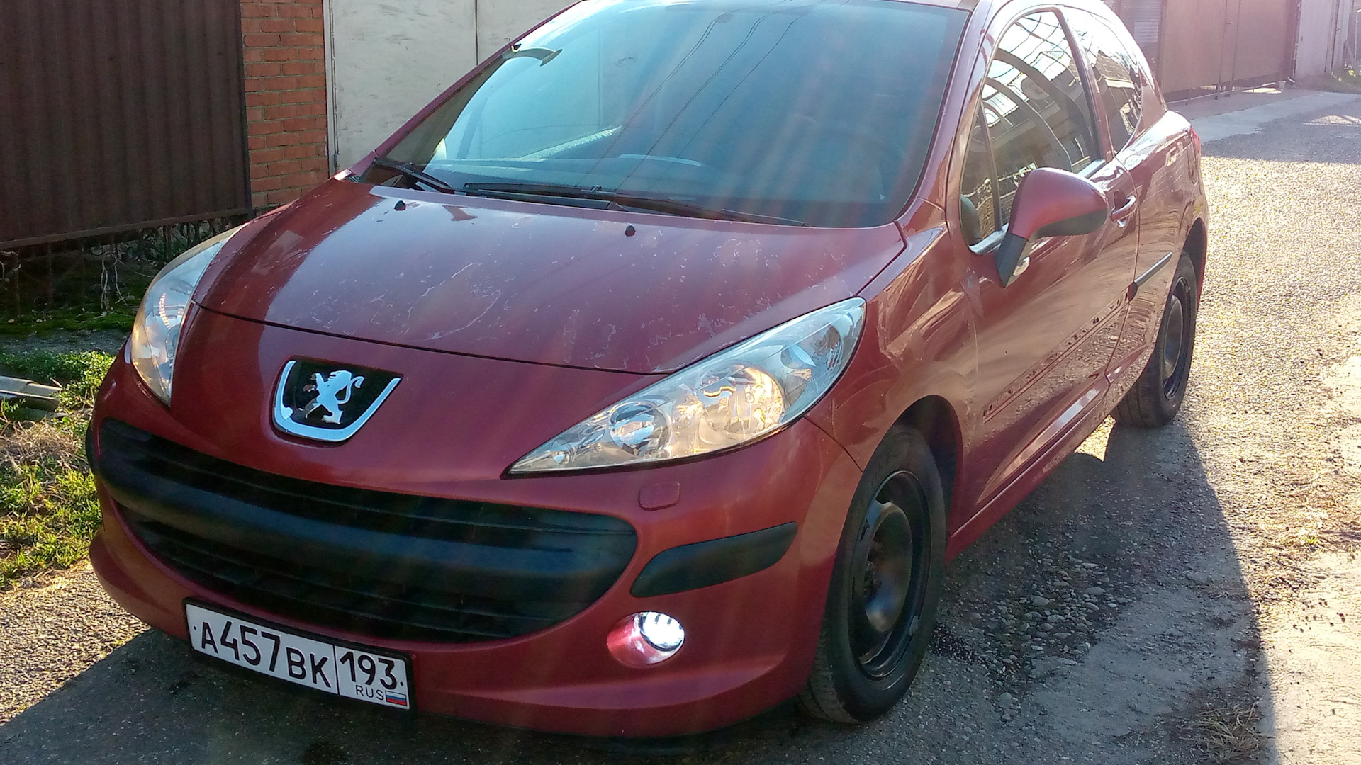 Peugeot 207 1.4 бензиновый 2007 | 𝔽ℝ𝕆𝕄 𝕋ℝℕ𝔸𝕍𝔸🇨🇵 на DRIVE2