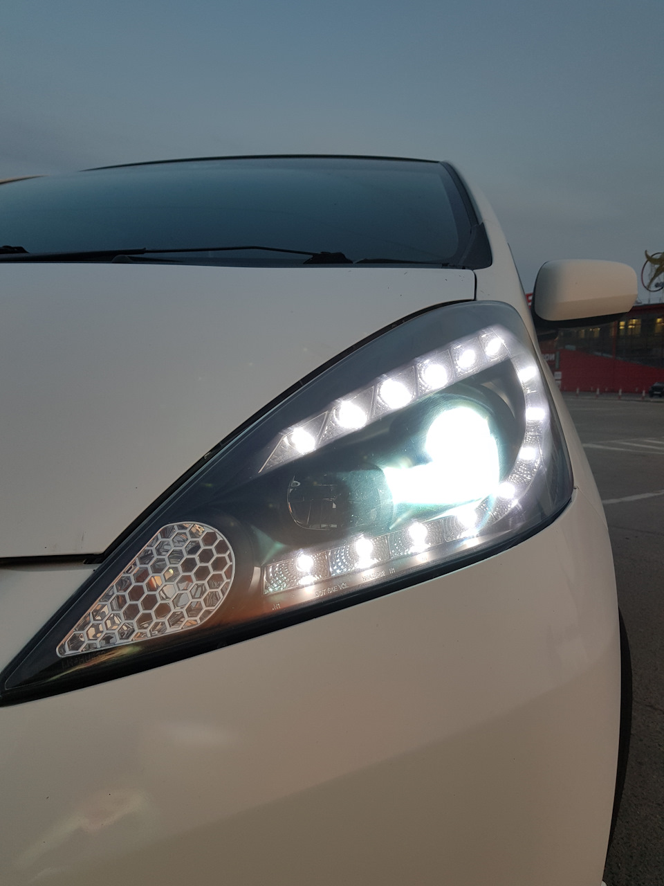 Вторая оптика — Honda Fit (2G), 1,3 л, 2010 года | тюнинг | DRIVE2