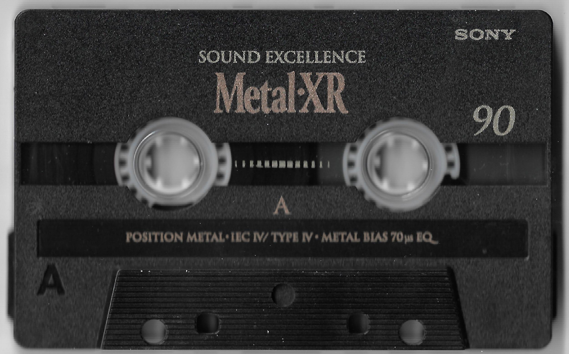 Cassette in my mind перевод. Кассета для магнитофона Sony Type 4. Metal Sony 90 аудиокассета. Магнитофонная кассета Maxell.