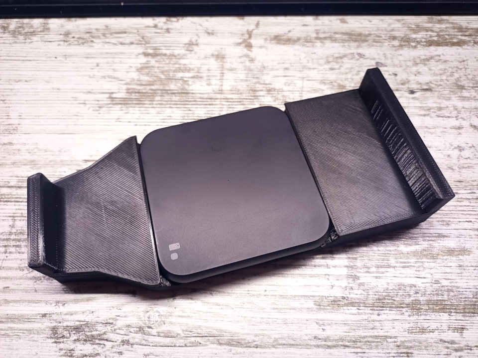 Авто с двумя телефонами в подлокотнике OZec5l28QJyuanE5tX9SfgrcJ o 960