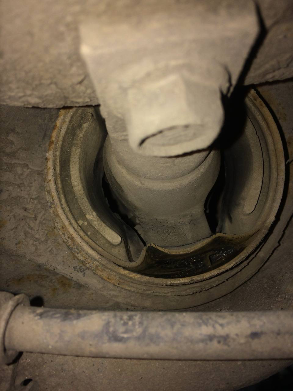 Замена задних «ушастых» сайлентблоков продольных рычагов. — Honda Civic ...