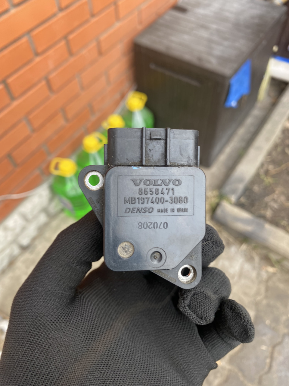 Фото в бортжурнале Volvo S40 (2G). Запчасти на фото: 8658471, MB1974003080