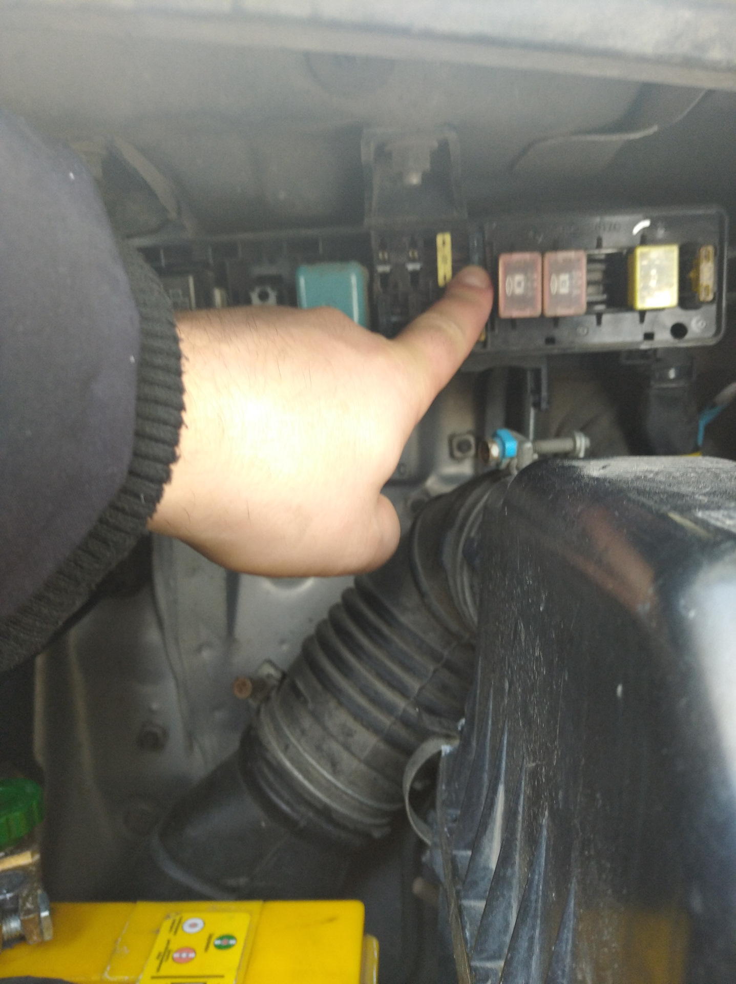 Как завести Эстиму если залил свечи… — Toyota Estima (I), 2,4 л, 1997 ...