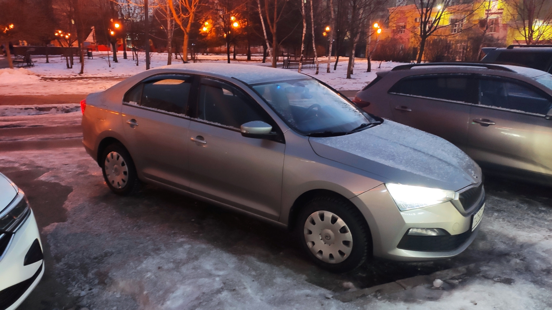 Колпаки Skoda на стальные диски — Skoda Rapid (2G), 1,6 л, 2021 года ...