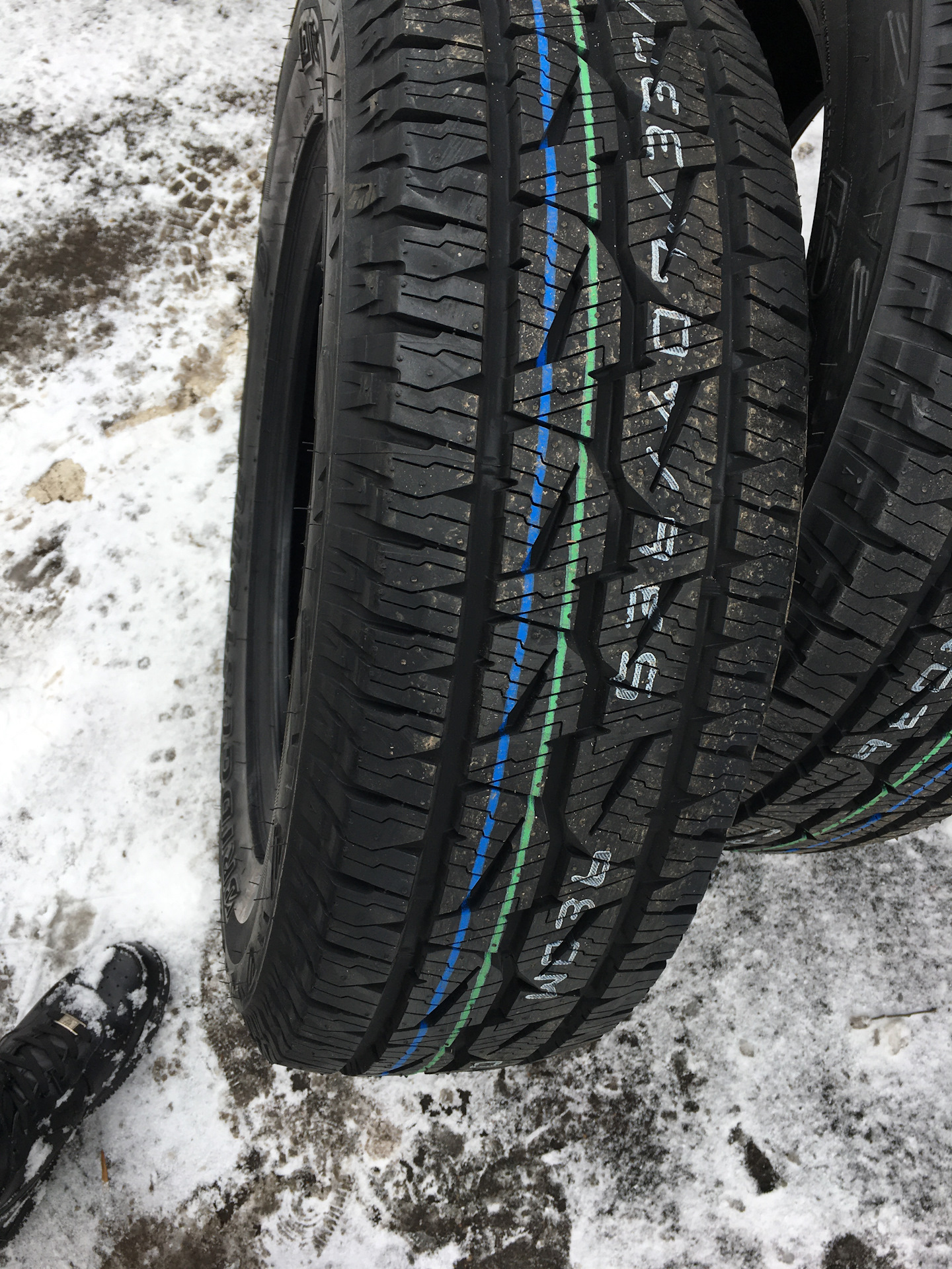 Bridgestone dueler at 001 215/70 r16. Bridgestone at001. Шины dueler a t 001. Шины dueler a t 001. Bridgestone at001.