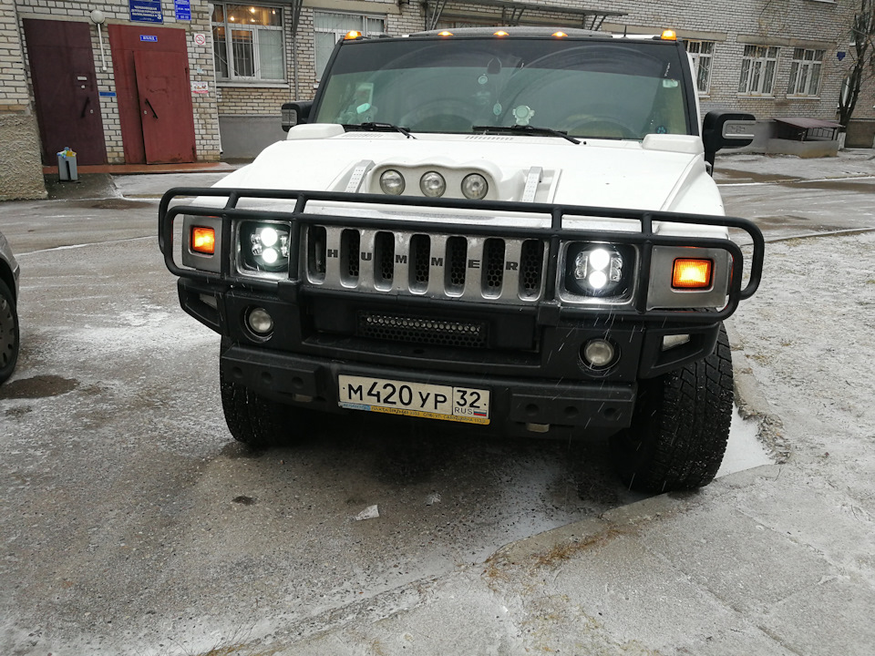 Hummer h2 фары. Передние led фары hummer h3. Фары хаммер н3. Фары хаммер н3. Маски фар хаммер н 3.