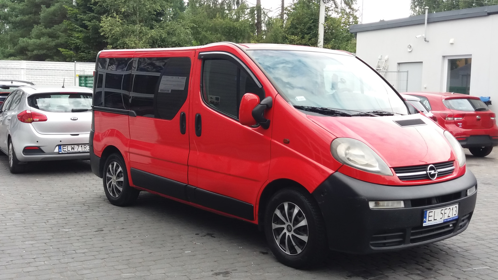 Opel Vivaro (1G) 1.9 дизельный 2002 | Машина супер. на DRIVE2