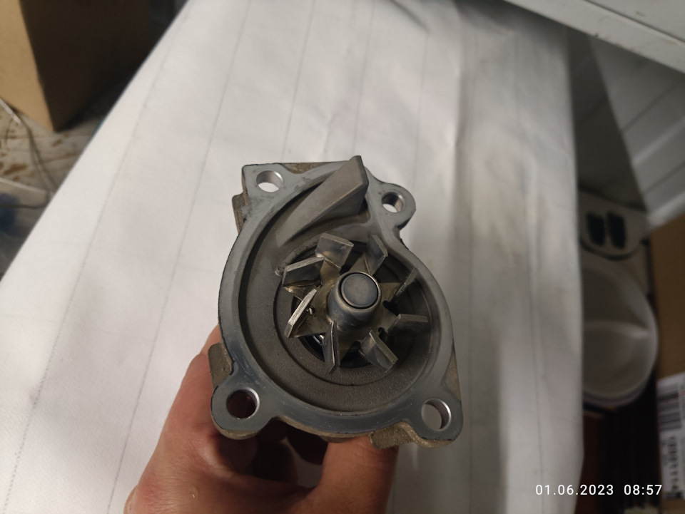 Замена помпы и приводного ремня, Логан 2 с мотором H4М. Ревизия ...