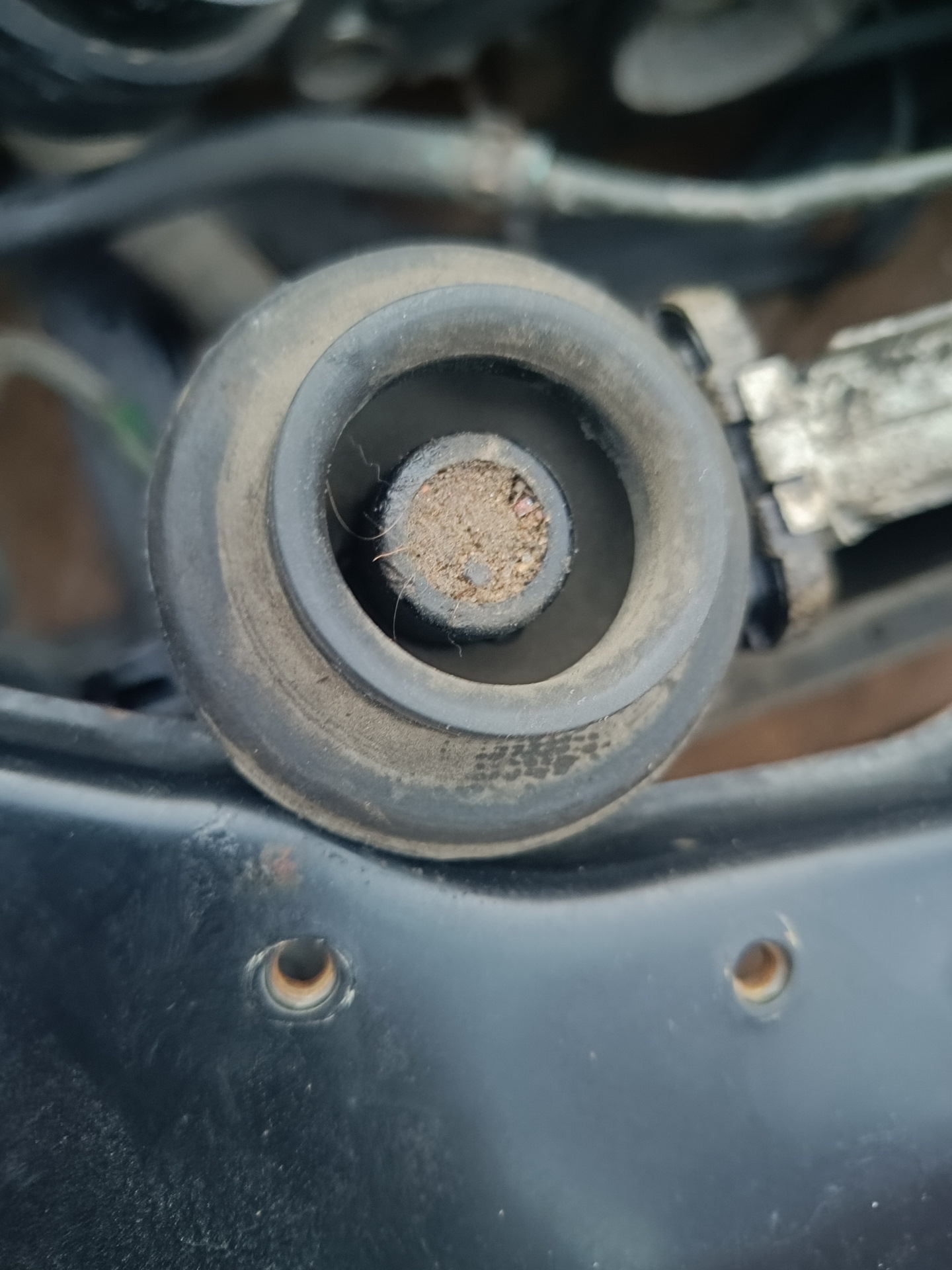 как называется запчасть крепление радиатора к телевизору — SsangYong ...