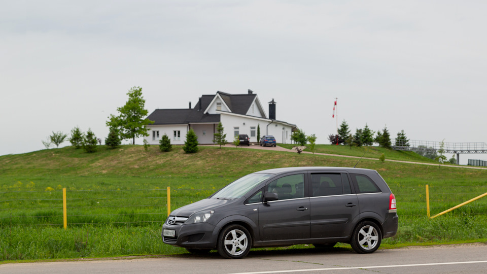 Opel Zafira Бригантина
