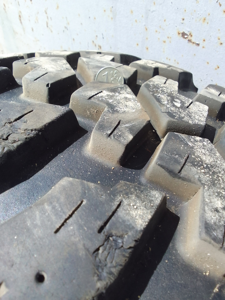 Шины всесезонные Maxxis 315/75 R15, штампованные диски ОФф роад вилс ...