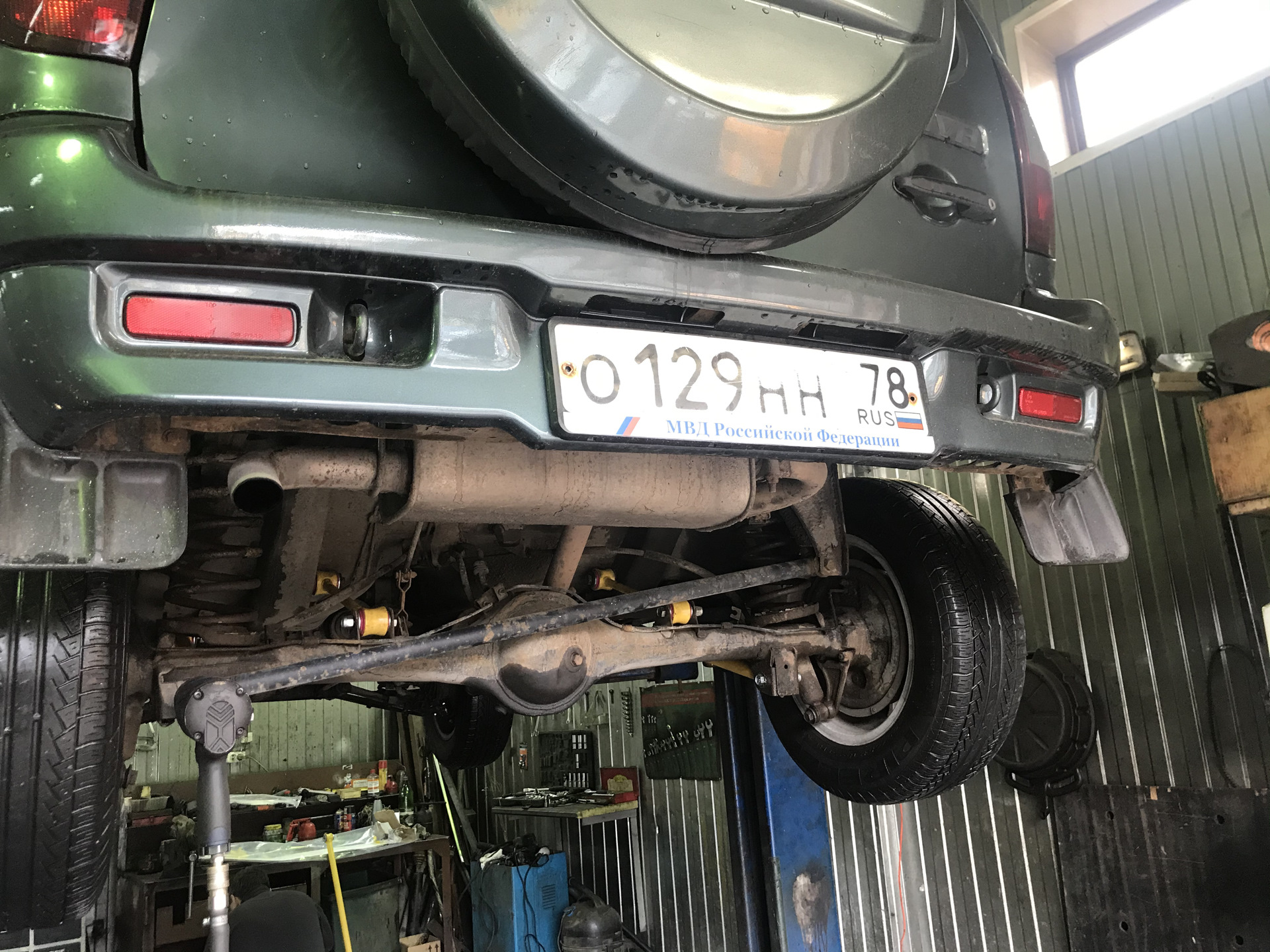 Реактивные тяги — Chevrolet Niva GLX, 1,7 л, 2008 года | запчасти | DRIVE2