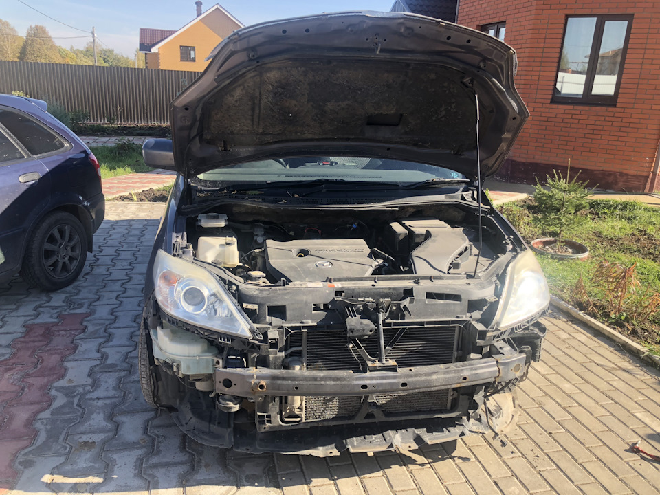 Как снять бампер мазда премаси Замена переднего бампера - Mazda Premacy (2G), 2 л, 2008 года кузовной ремонт DR