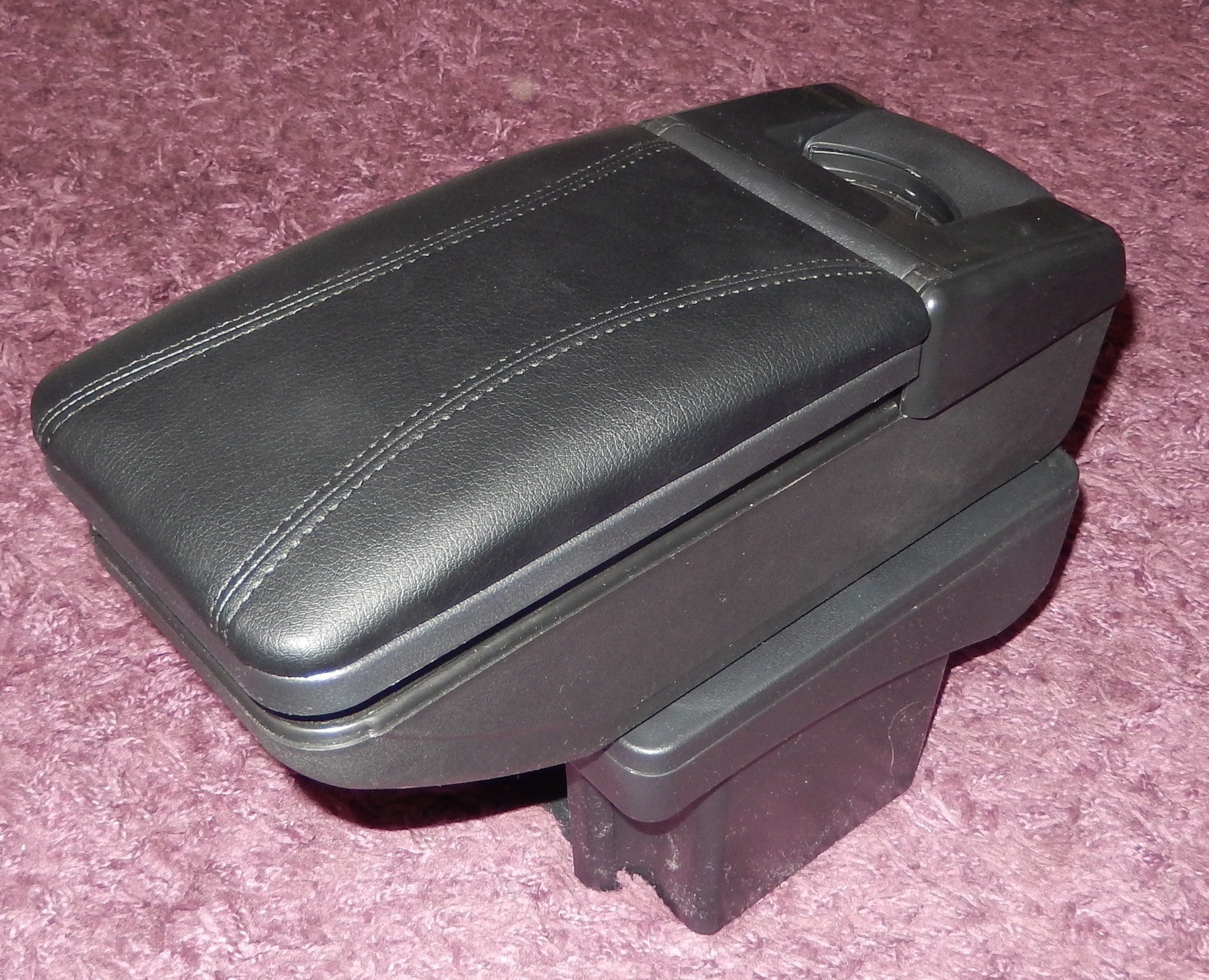 Подлокотник на Шевроле Нива 212300-55 с 2-мя USB портами и кнопками ...