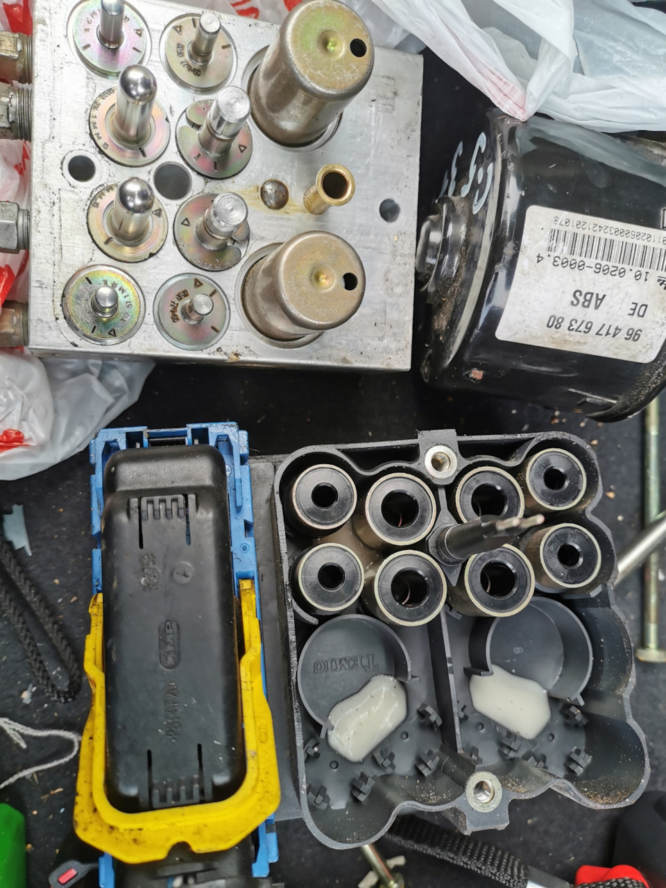Как сэкономить на блоке ABS/ESP часть 1 — Renault Laguna II, 1,8 л ...