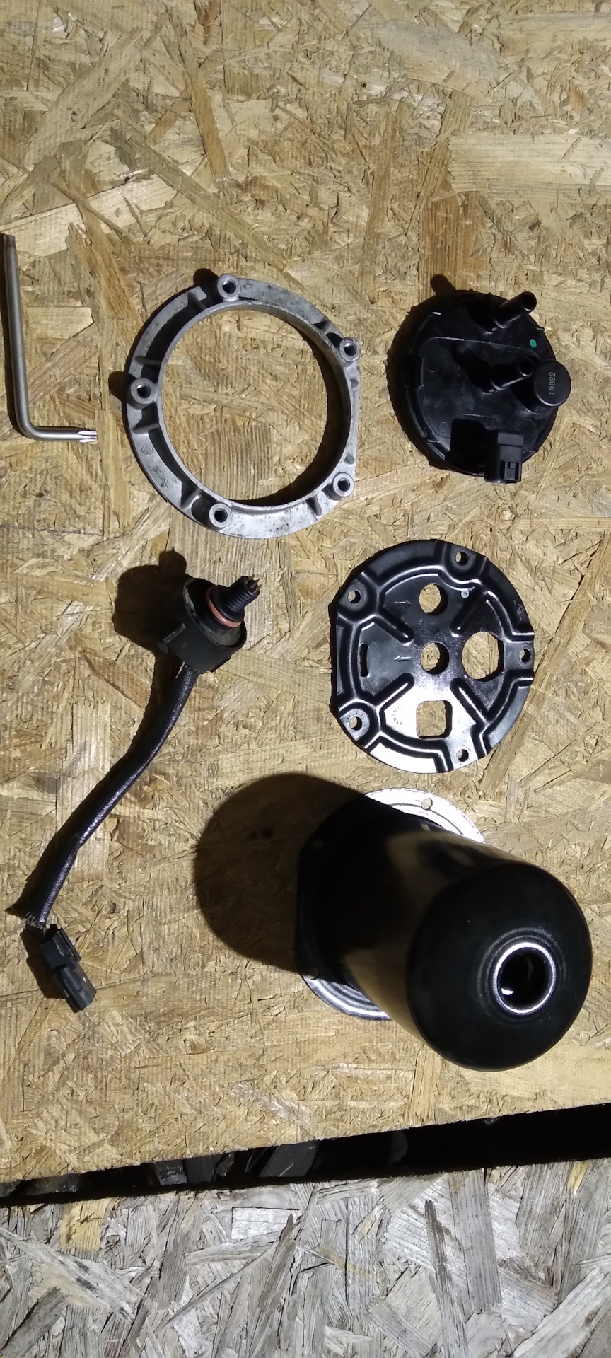 Переход на разборный топливный фильтр. — Renault Kangoo (2013), 1,5 л ...