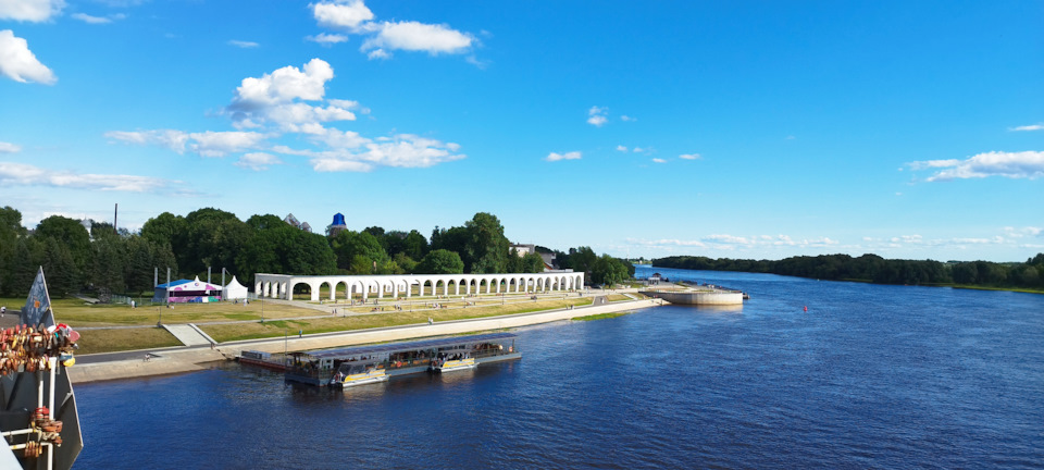 Вид на торговую сторону со стороны Кремля. — Renault Kaptur (2020)