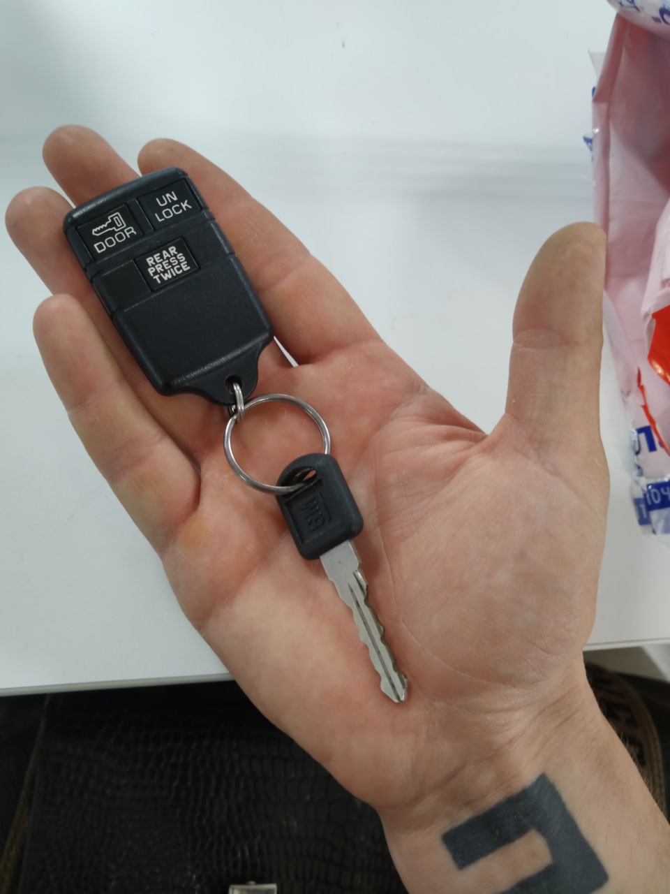 GM truck 400 keyless entry remote fob key 📟 🔑 — Chevrolet Tahoe (GMT400),  5,7 л, 1996 года | аксессуары | DRIVE2